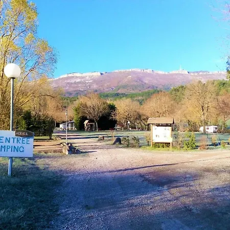 Camping Municipal Les Ecureuils Kemping Recoubeau-Jansac
