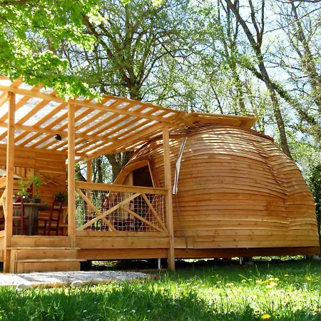 Kemping Camping Municipal Les Ecureuils Recoubeau-Jansac
